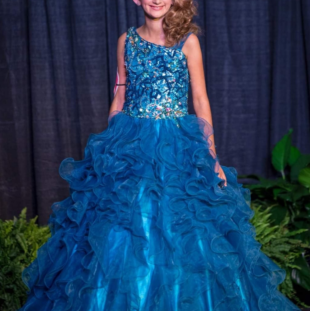 Tiffany Designs Girls size 10